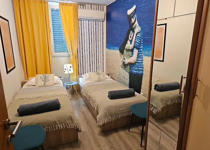 Batala1-City Marina Apartment With Secured Private Parking